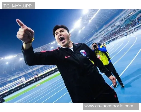 李玮锋寄语年轻国脚：专注比赛心无旁骛向前辈学习提升自我